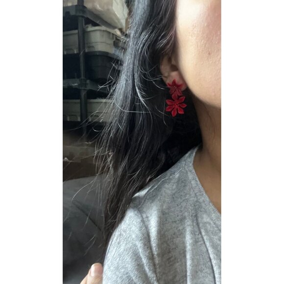 Red flower earrings , Small red earrings ,rose flower petal lightweight long - Picture 2 of 4